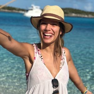 Meet your Posher, Jennika